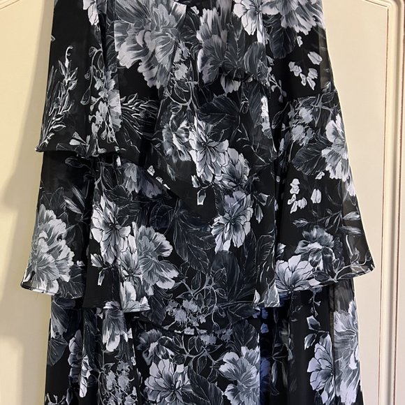 Skirt - Picture 3 of 4